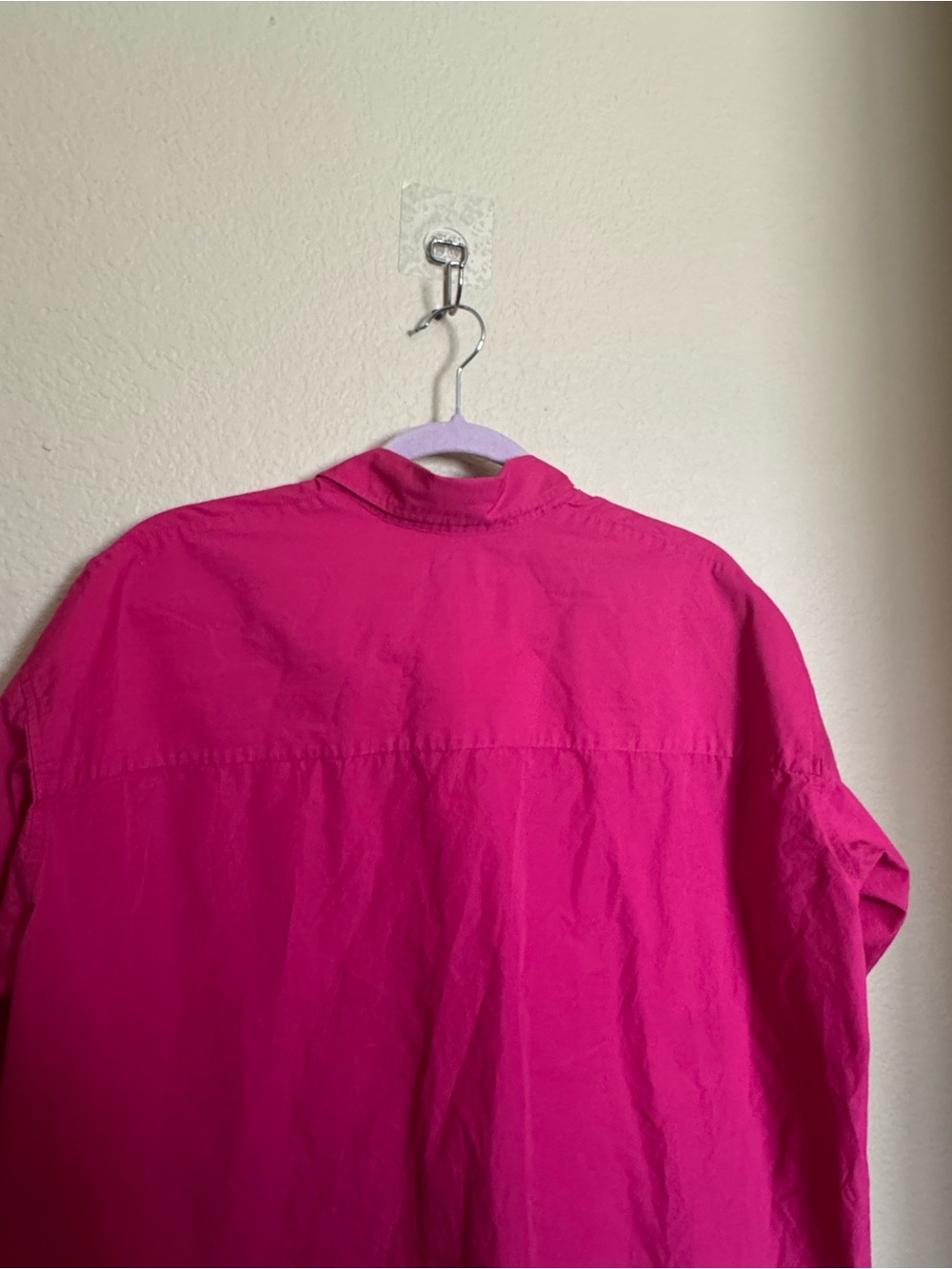 Wilfred Free Short-Sleeve Button-Down Shirt in Bright Pink Oversized Cotton - Picture 7 of 7